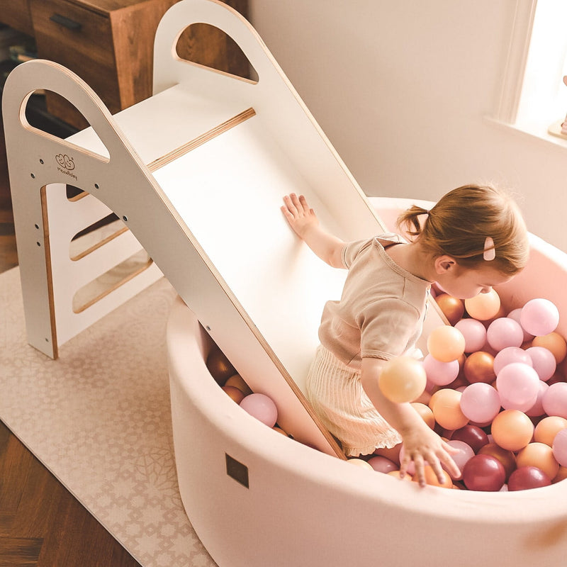 The Advantages of Custom-Made Baby Toys: Tailoring Playtime for Maximum Fun